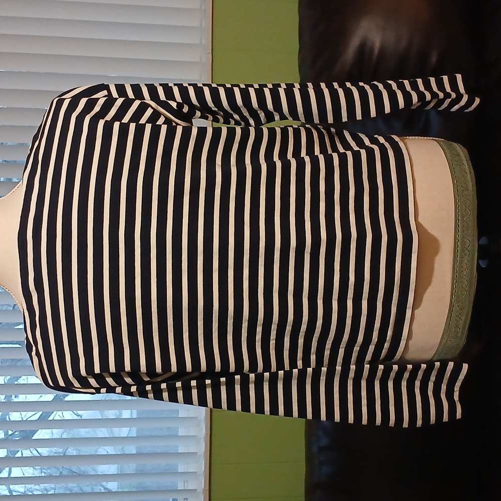 EUC Ralph LAUREN top - Picture 2 of 10